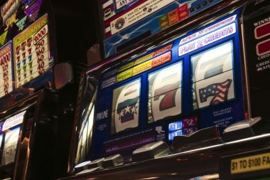 Multi-sport live market dashboard displaying football, badminton and esports odds